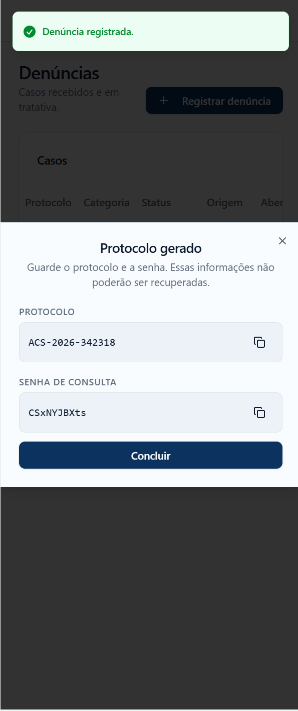 Tela mobile com protocolo e senha de consulta gerados após o registro da denúncia